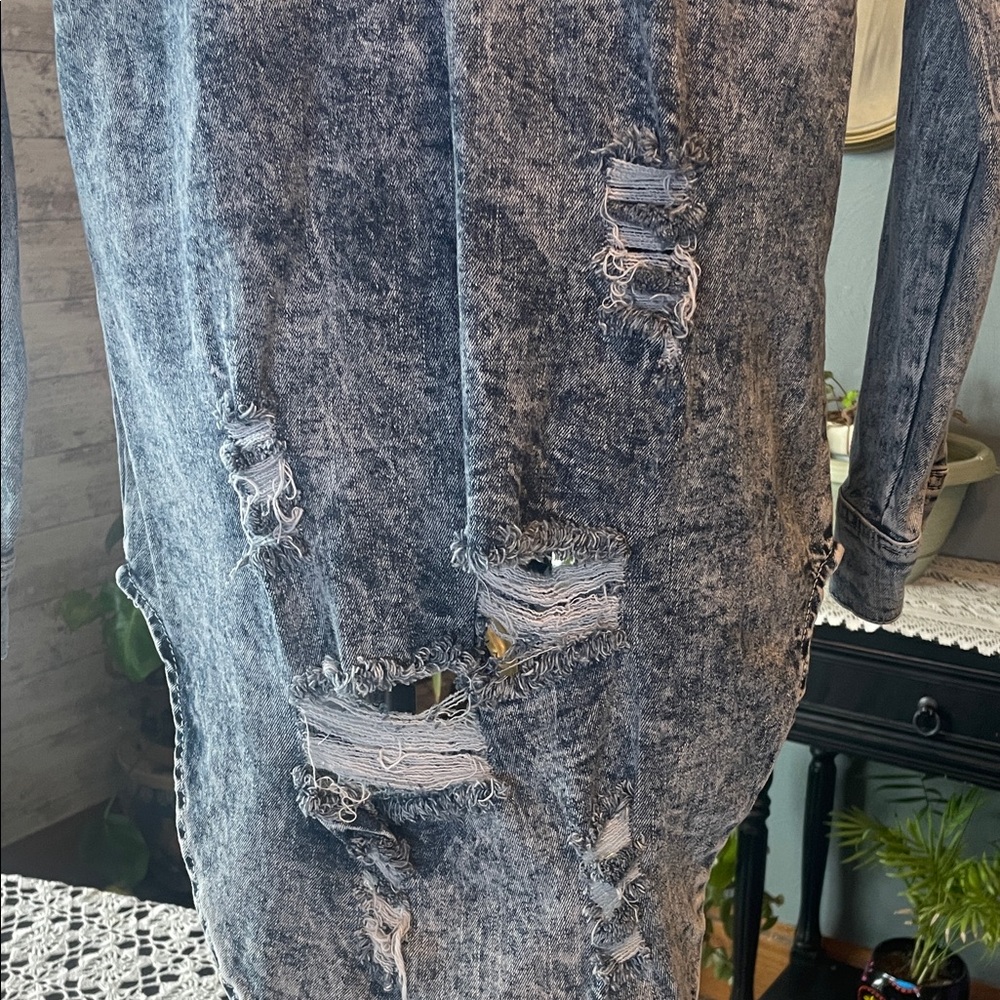 Thrill Distressed Denim Button Down Shirt - Picture 6 of 8